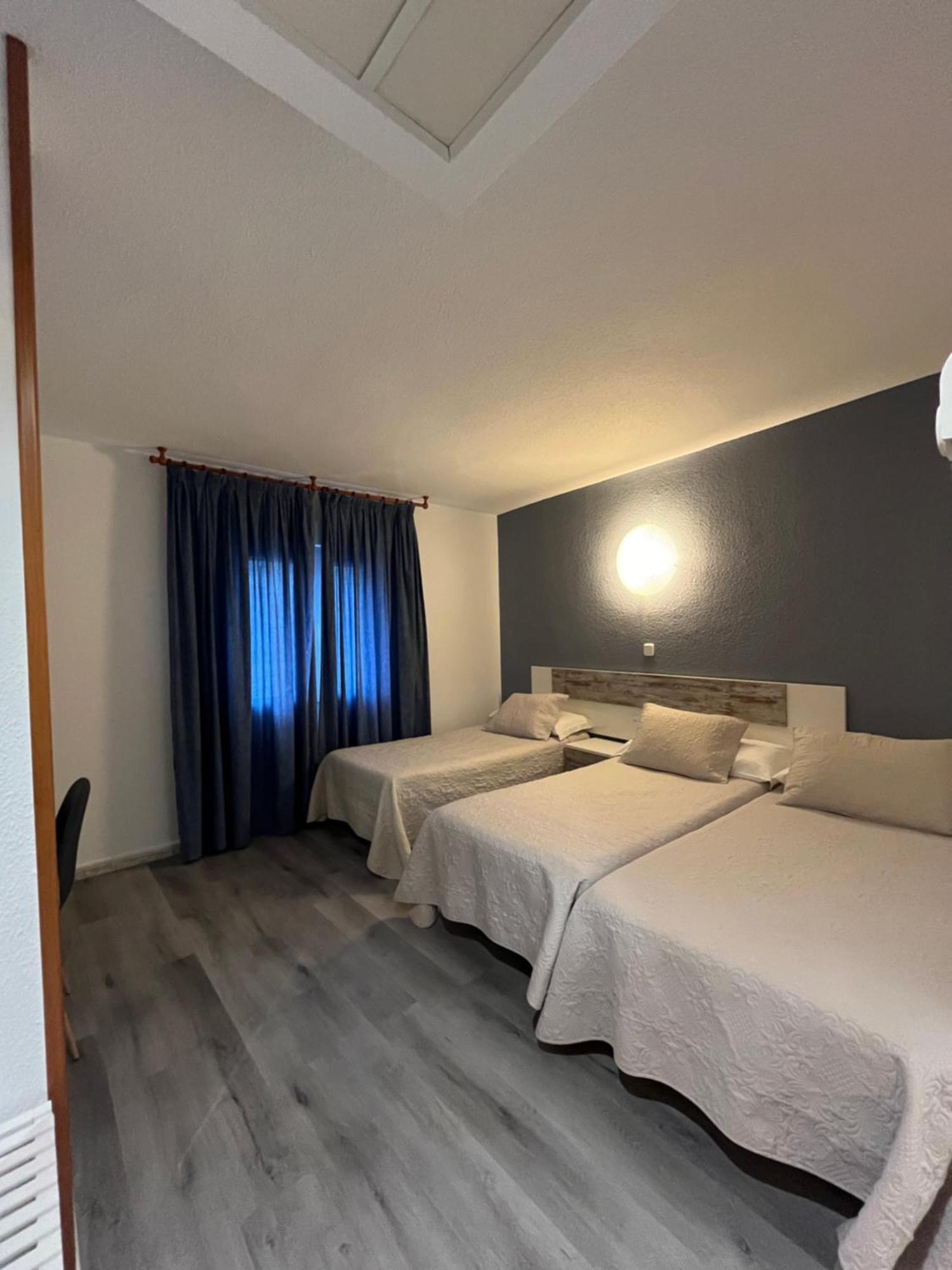 Hostal Azul เอลโมลาร์ ภายนอก รูปภาพ