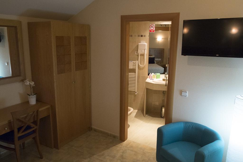 Hostal Azul เอลโมลาร์ ภายนอก รูปภาพ