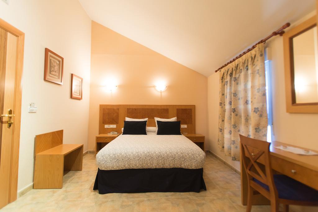 Hostal Azul เอลโมลาร์ ภายนอก รูปภาพ